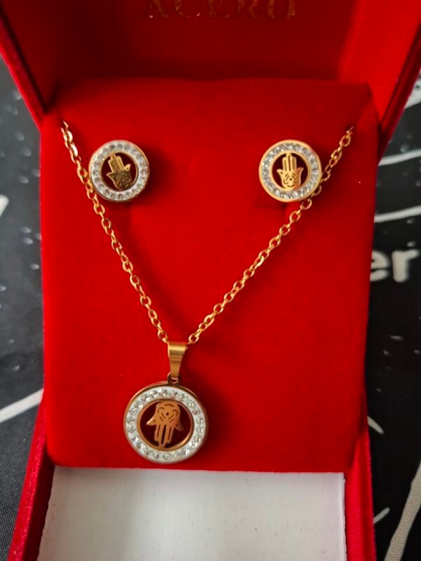 Conjunto de Collar + Pendientes Mano de Fatima en Dorado