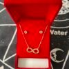 Conjunto de Collar + Pendientes Signo Infinito Love en Dorado