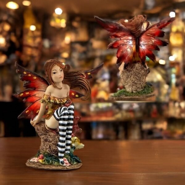 Hada Sentada Alas Rojas 12cm.