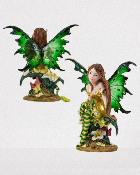 Figura de Hada Sentada Alas Verde 12cm.
